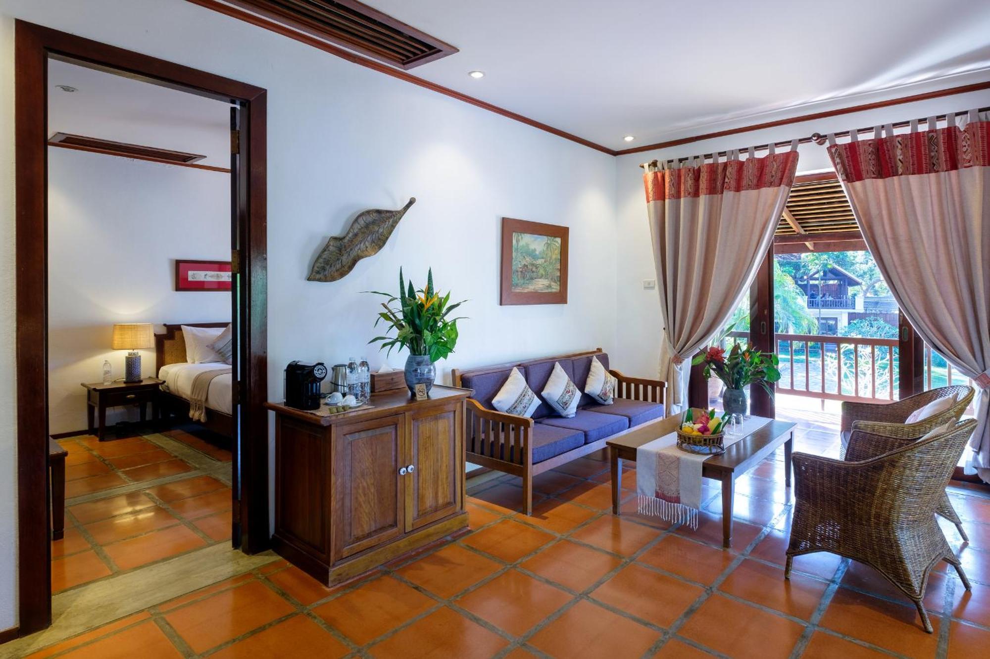 Riverside Boutique Resort, Vang Vieng Exterior photo