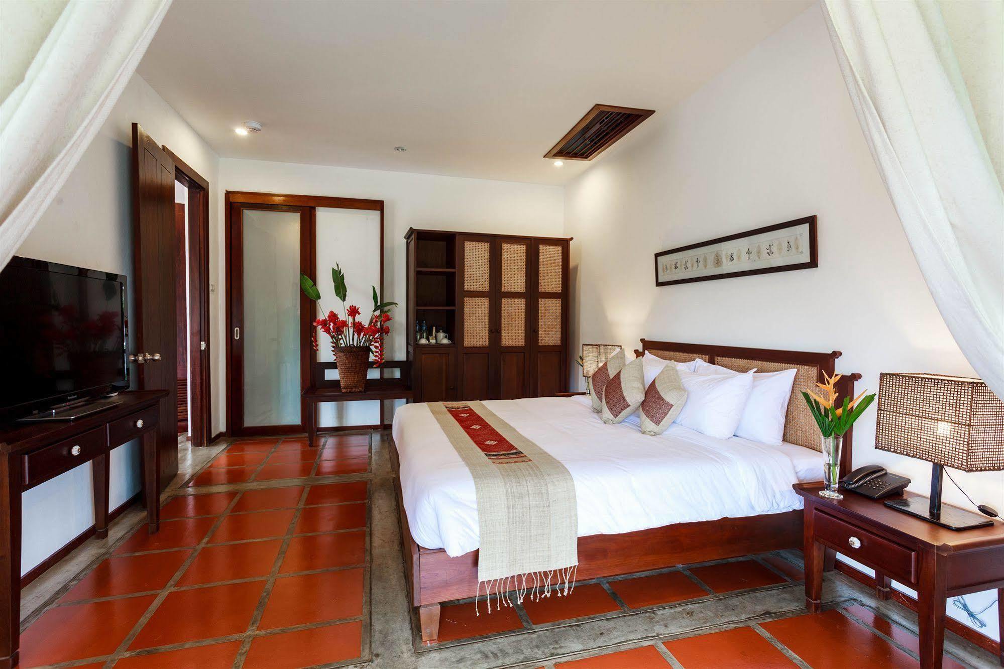 Riverside Boutique Resort, Vang Vieng Exterior photo